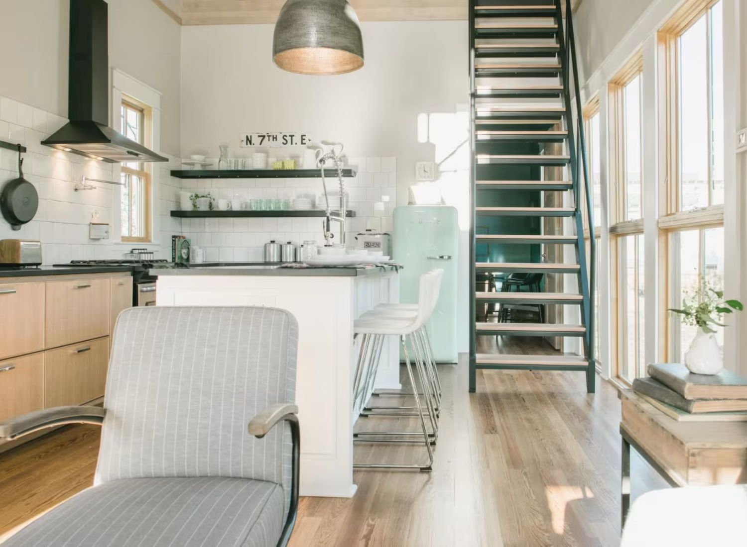 Open-Concept Family Room – Key Interiors by Shinay